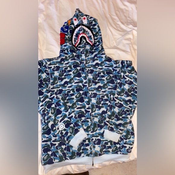 Bape - Picture 1 of 7